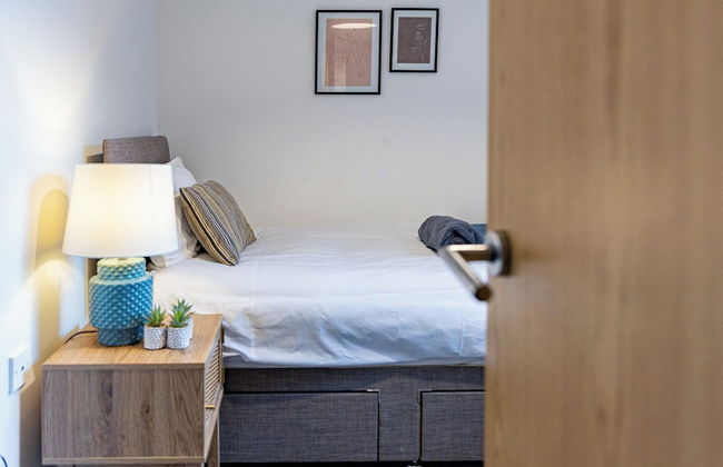 Doncaster 1st floor Apartment - Photo 11