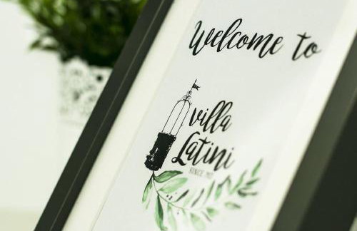 VILLA LATINI - Ideal for a family vacation. Heated pool. Local breakfast optional available - Foto 49