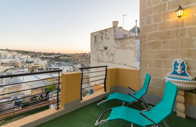 Madonnina Sunny Townhouse in Kalkara - Foto 2