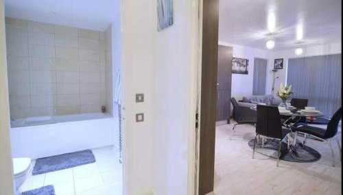 Royal Docks Modern Retreat Eddington Court Sleeps 5 - Foto 3