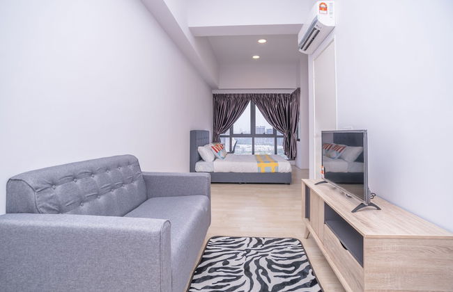 OYO Home 89854 Amazing Bukit Jalil - Foto 8