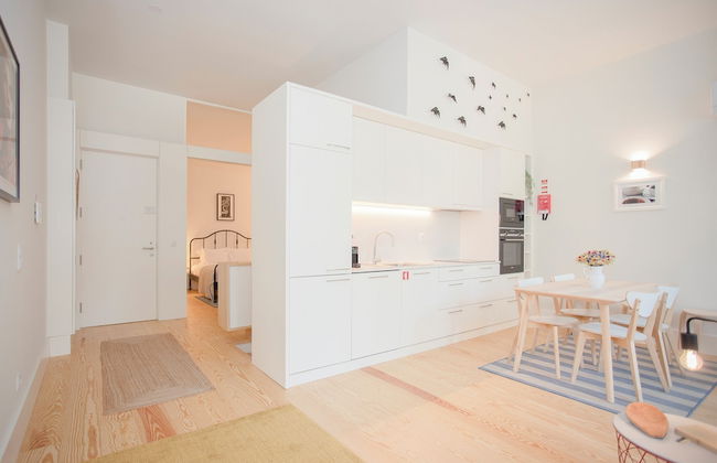 Liiiving in Porto - Haven Pool Apartment - Photo 39