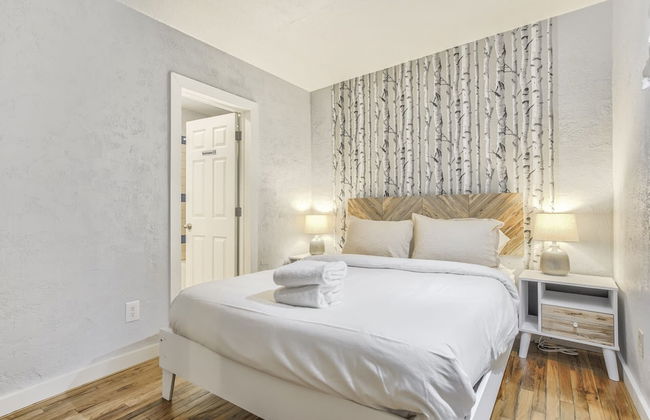 2BD Cozy Retreatclose to Red Rocksdogs Welcome! - Photo 2