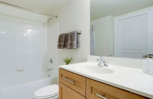 Condo with Gym and Pool in Pentagon City 8min to DCA - Foto 29