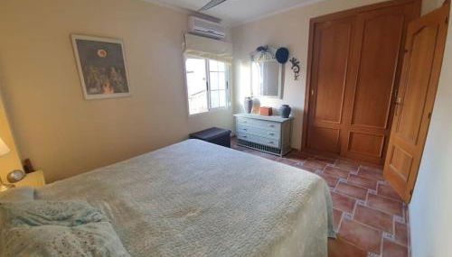 Chalet en primera línea de playa Piles - Foto 3