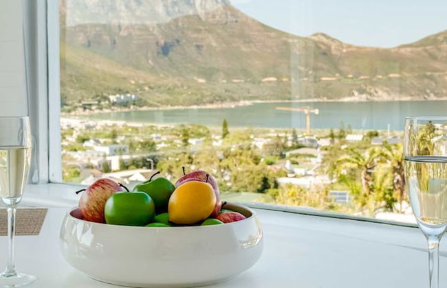 Unwind in Coastal Charm at Villa Santorini - Photo 40