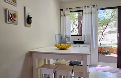 Charme de um típico chalé de campo com lareira. - Foto 15