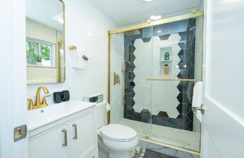 Elegant 4BR Home Yard 4 Parking in Dedham - Foto 9