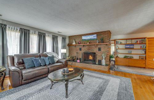 Family-Friendly Riverhouse Fishing and Hot Tub - Foto 6