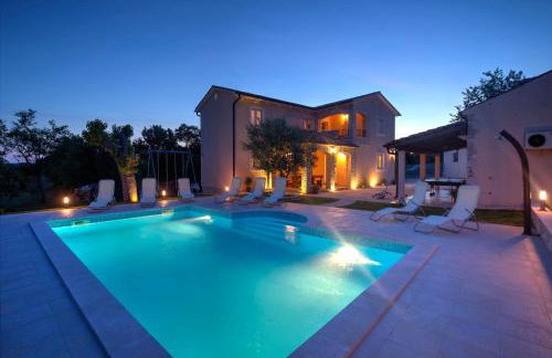 Beautiful villa Natura with pool in Labin - Foto 8