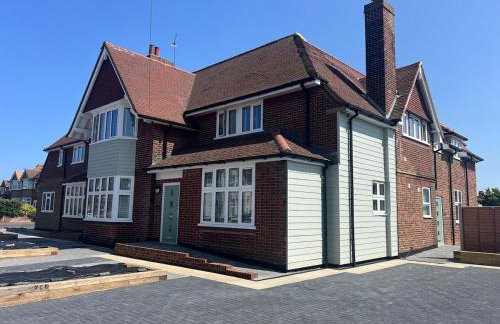 4 The Royal Serviced Apartments, Harwich - Garden- Parking-Fast WiFi - Foto 5