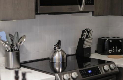 Unit 1 Stylish Studio with King Bed and Sofa Bed - Foto 2