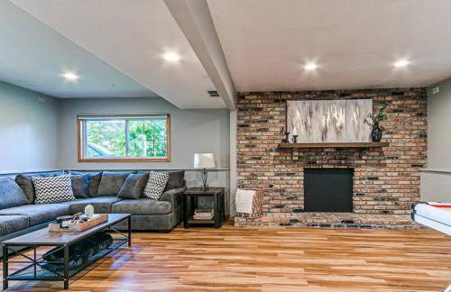 Parkside Getaway- Spacious Six Bedroom Home for Families & Friends - Foto 12