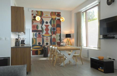 Au Cheval Blanc - Appartement Familial 6P Parking privé proche Colmar Centre - Foto 2