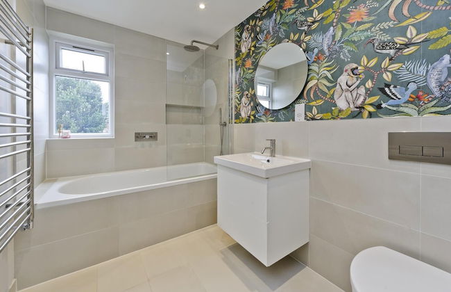 Wonderful Family Home With Garden Near Twickenham by Underthedoormat - Foto 31