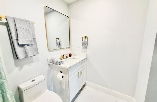 Luxurious 3 bedrooms 2 bath Ultimate Beach Life! 5 min walk to beach! - Foto 22