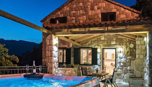 Stonehouse Korlat with open-air jacuzzi - Foto 2