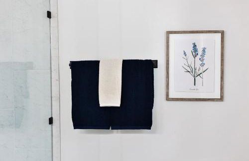 Elmwood Park Retreat Renovated 3 Bed 2 Bath DT - Foto 45