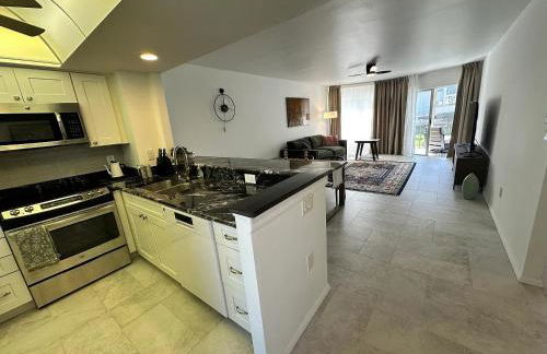 5 min walk to #1 beach in America Canal View - Foto 25