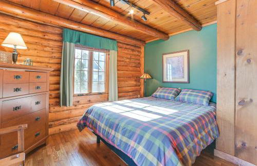 Steps to Lake Huron! Family Outdoorsy Getaway - Foto 13