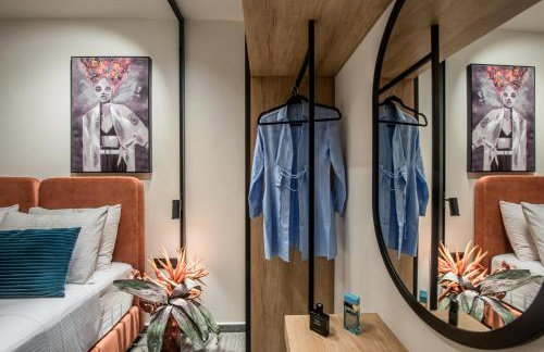 Maison Aqua Suite with Private mini pool jacuzzi - Photo 16