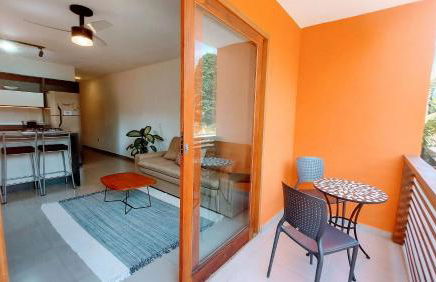 Algodão - Novo Flat com Piscina, 50mts da praia, churrasqueira privativa, ar con, wi-fi, netflix, garagem - Foto 1