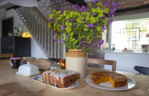 Little Underhill - Photo 39