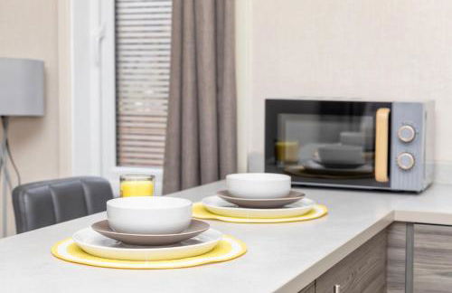 Family Luxury York Cabin Retreat with hot tub - Foto 29