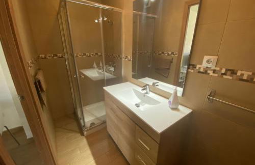 Casa Simba la mejor opción para ver la Warner Bros - Foto 8