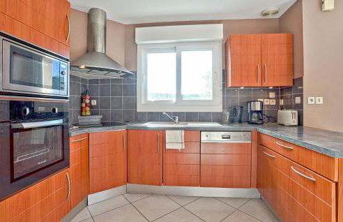 4 Bedroom Awesome Home In Courtils - Foto 13