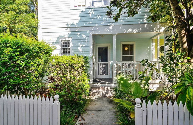 Lavender Jungle by Avantstay Great Location w/ Patio & Shared Pool! Week Long Stays Only - Foto 14