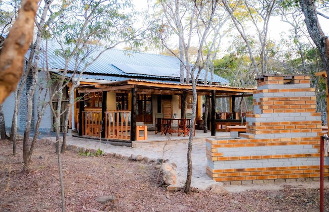 Rustic Luxury Farm Cabin Located in Hwedza - 2031 - Foto 46