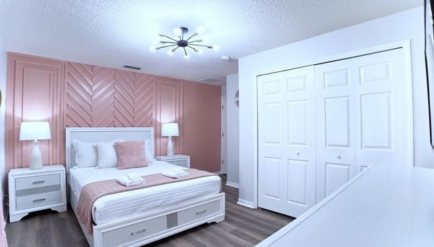 Beautifuly 5bd Pool Gm Hm, Legacy Park-409cr 5 Bedroom Home by RedAwning - Foto 3, Habitación