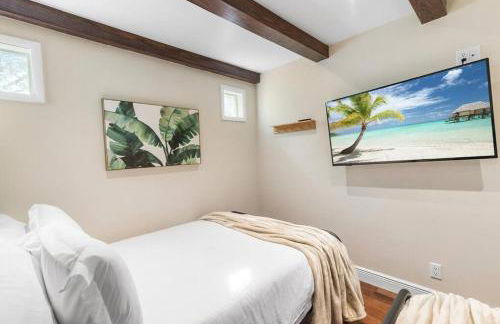 Tropical Oasis Located Near Lake With Pool and Hot Tub - Foto 27