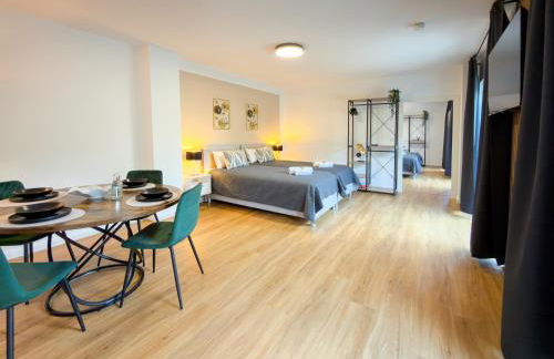 ImmoStay #3 - Penthouse mit zwei Balkonen & Seeblick, Parking & WiFi - Foto 70