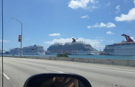 AMIRI Hollywood 5 mins from Hard Rock Stadium & The Guitar - Foto 58