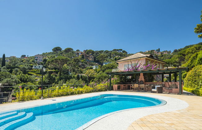 2 bedroom Apartment in Rapallo with swimming pool and garden - Photo 25