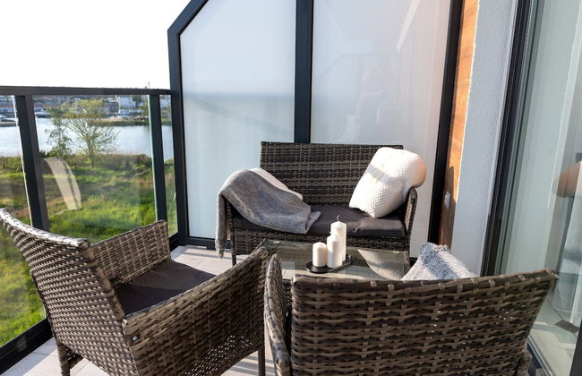 Apartment Overlooking the River, Sauna, Dziwnow - Photo 29