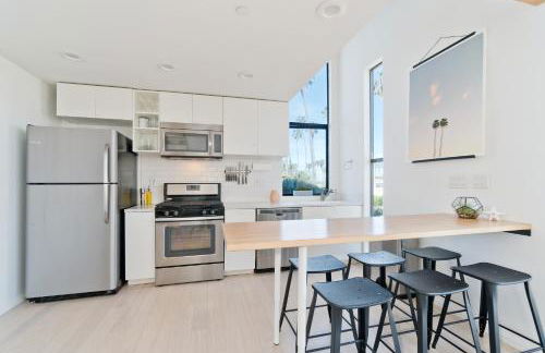 Modern Beach Home Steps To The Sand - Foto 10