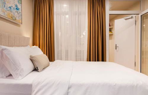 ALEXA Spacious Design Apart up to 10 persons - Parking - Superfast Wifi - Foto 23