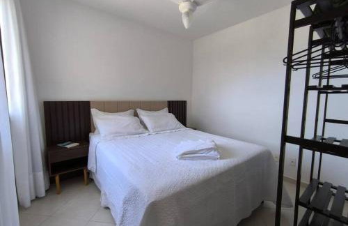 Apto Inteiro - Com roupa de cama e banho - Elevador - Garagem - Wi-fi - Vista Mar de todas as janelas e varanda - Foto 25