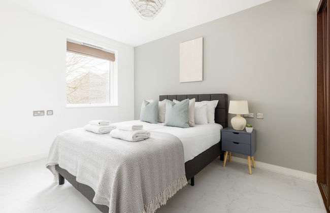 Luminous 2 Bed Balcony Flat in Islington - Foto 15