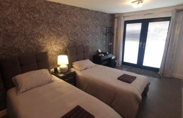 Rise at the Belfast Murals - Photo 5