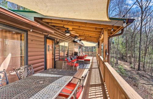 Cozy Cherry Log Cabin about 10 Mi to Mercier Orchards - Foto 23