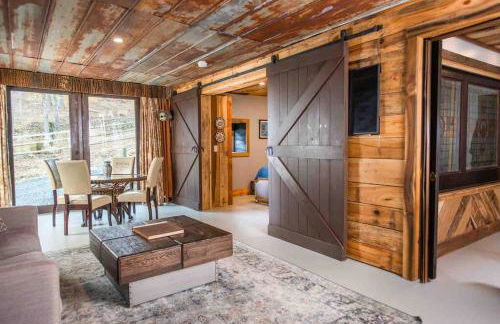 Fairytale: Hot Tub & Trout Stream & Petting Zoo? - Foto 29