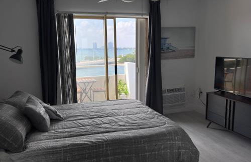 Unique Water Views, free Parking 1bed 1 bath Rooffornomads 416 - Foto 10