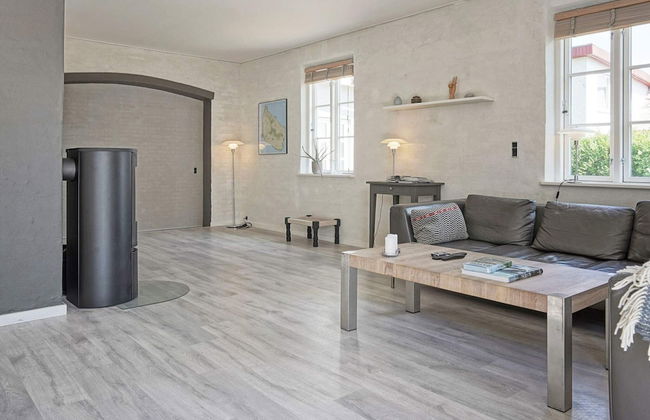 8 Person Holiday Home in Ronne - Photo 15