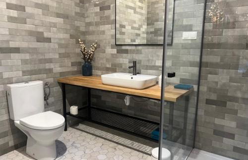 Dzika Dziura z jacuzzi - Foto 28