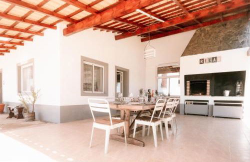 Luxe villa for 8 - Private Pool -AC -BBQ Area - Patio - 160Mbps - Olives - Palm - vineyard - Foto 14