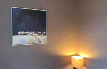 The Lake House, Woking - Photo 40